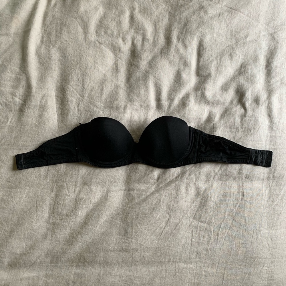 H&M black strapless bra - Picture 2 of 3
